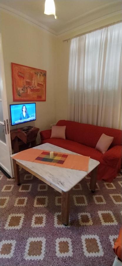 Pireas Port Next To Metro Artistic House Apartment Luaran gambar